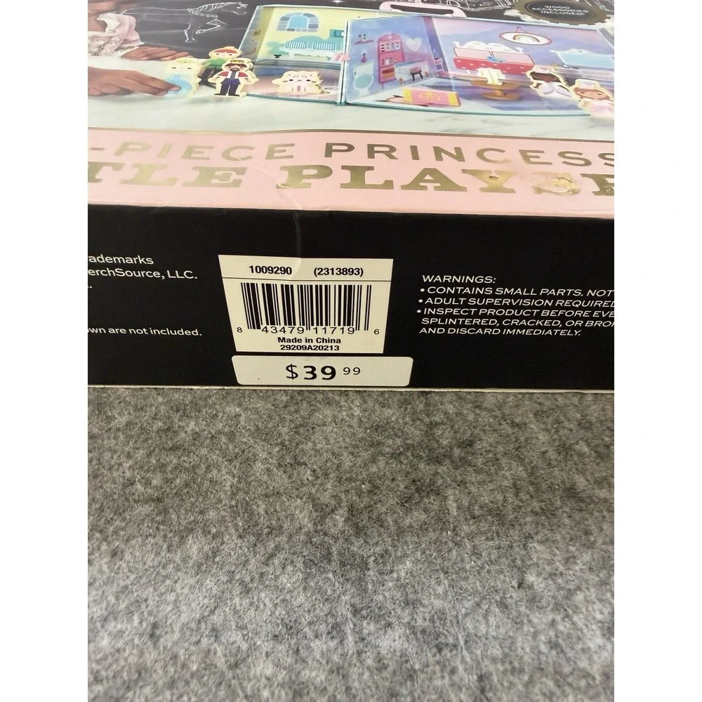 FAO Schwarz 13-Pc Princess Castle Wooden Playset Portable NEW Unopened